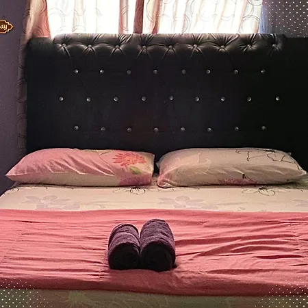 Ayem Homestay Uthm Parit Raja Exterior photo