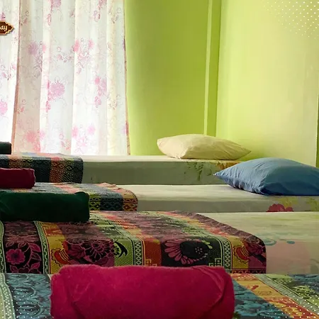 Ayem Homestay Uthm Parit Raja Exterior photo