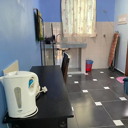 Ayem Homestay Uthm Parit Raja Exterior photo