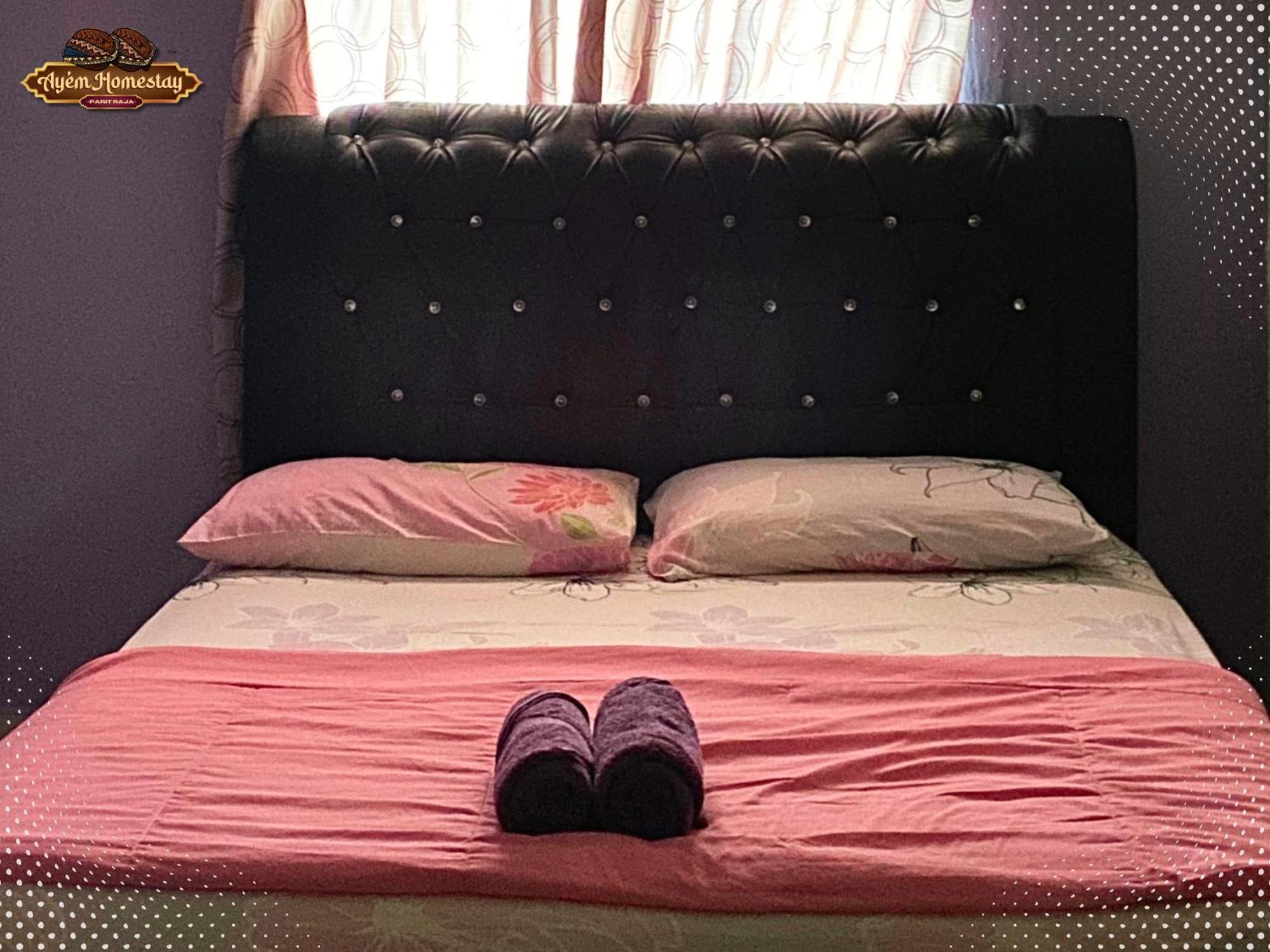 Homestay Ayem Uthm Parit Raja