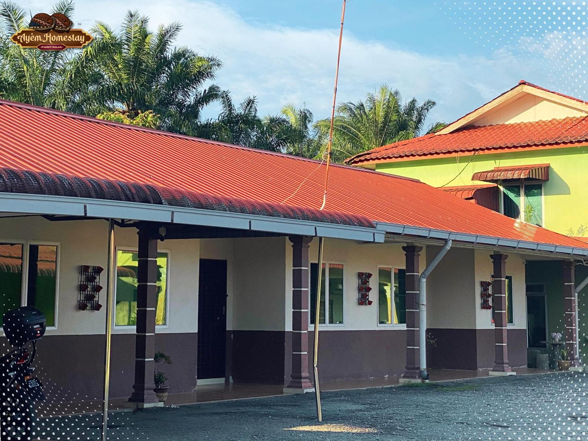 Ayem Uthm Parit Raja